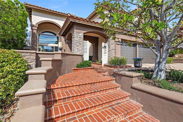 Detail Gallery Image 2 of 66 For 32971 Pinnacle Drive, Trabuco Canyon,  CA 92679 - 6 Beds | 4/1 Baths