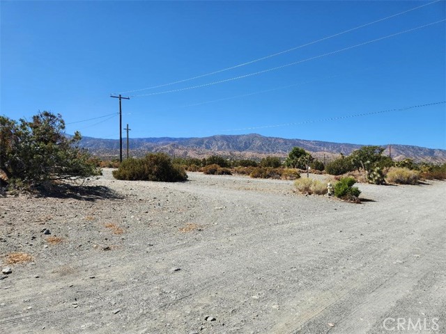 Detail Gallery Image 12 of 12 For 12 Cambria Rd, Pinon Hills,  CA 92372 - – Beds | – Baths