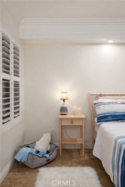 565 Esplanade, Redondo Beach, California 90277, 1 Bedroom Bedrooms, ,Residential,Sold,Esplanade,SB21248131