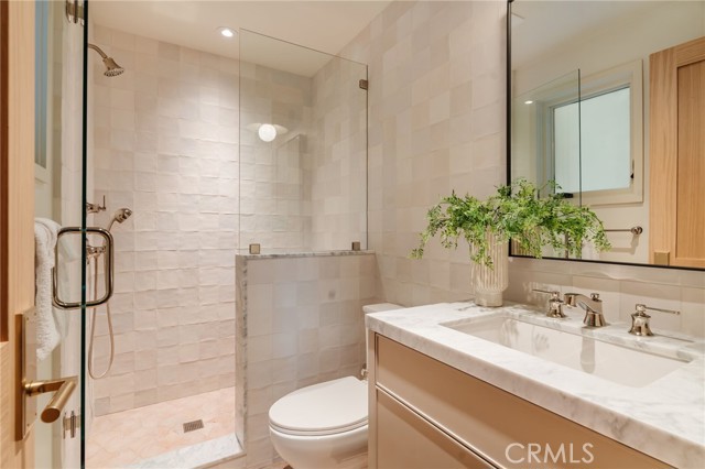 876 5th Street, Manhattan Beach, California 90266, 5 Bedrooms Bedrooms, ,6 BathroomsBathrooms,Residential,For Sale,5th,SB25164993