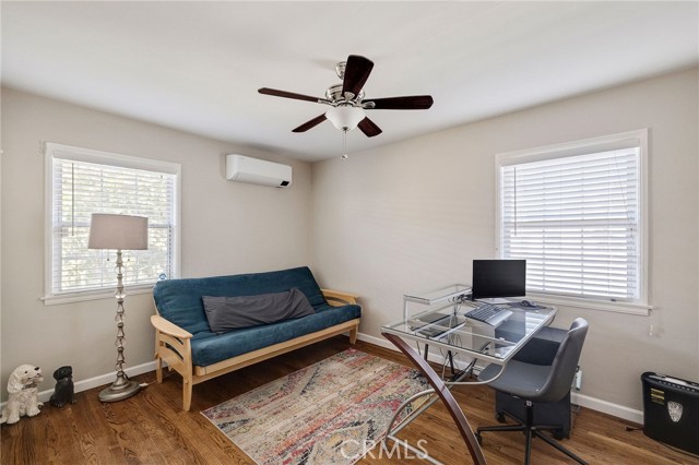 2905 Magnolia Avenue, Long Beach CA: https://media.crmls.org/medias/108efb85-b13c-4e0e-8a08-9d01a9a51272.jpg