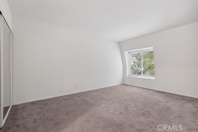 Detail Gallery Image 4 of 25 For 14315 Riverside Dr #209,  Sherman Oaks,  CA 91423 - 2 Beds | 2 Baths