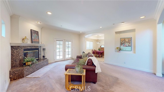 Detail Gallery Image 11 of 49 For 11054 Plainview Ave, Tujunga,  CA 91042 - 5 Beds | 3/1 Baths