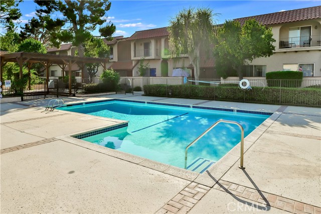 Detail Gallery Image 32 of 39 For 19545 Sherman Way #80,  Reseda,  CA 91335 - 2 Beds | 2 Baths