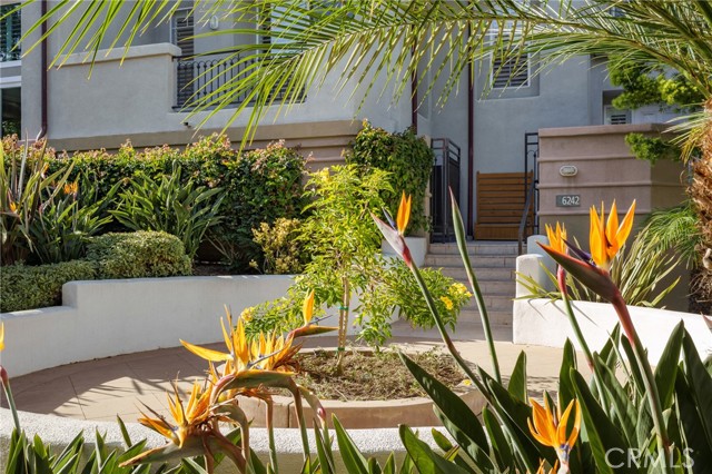 Detail Gallery Image 11 of 46 For 6242 Surfboard, Huntington Beach,  CA 92648 - 3 Beds | 2/1 Baths