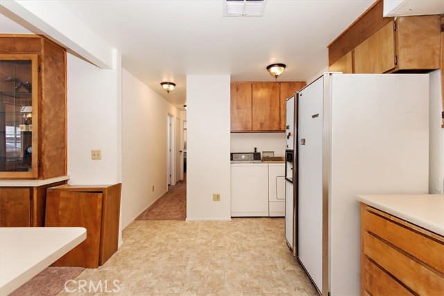 Detail Gallery Image 8 of 38 For 391 Montclair Dr #160,  Big Bear City,  CA 92314 - 2 Beds | 2 Baths