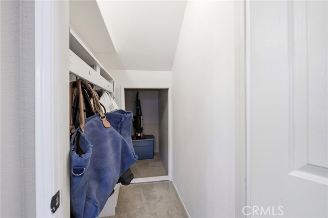 18 Whippoorwill, Trabuco Canyon CA: https://media.crmls.org/medias/10916124-742e-4d8e-b83a-bde2b7d018e2.jpg