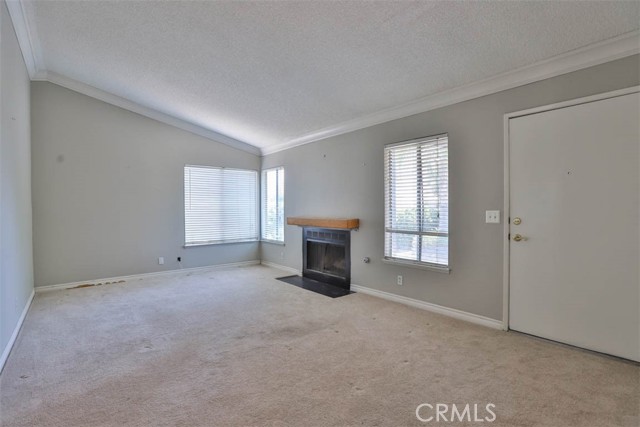 134 N Woodlake Street, Lake Elsinore CA: https://media.crmls.org/medias/1091a5b8-90ee-4edd-a7bc-f4ec66755c94.jpg