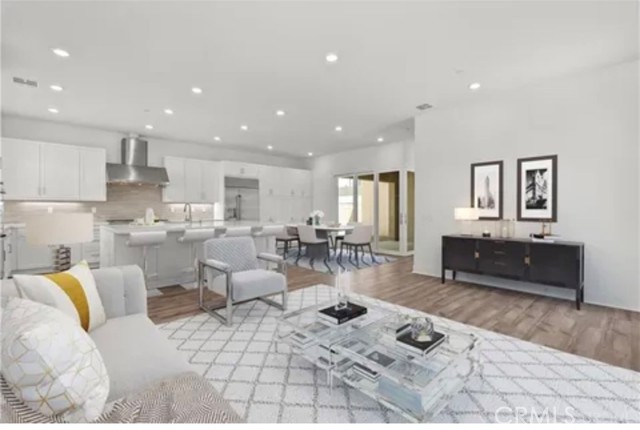 Detail Gallery Image 3 of 56 For 27503 Golden Currant, Valencia,  CA 91381 - 5 Beds | 4/1 Baths