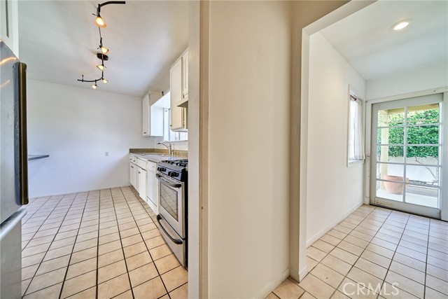 Detail Gallery Image 13 of 34 For 4318 Maybank, Lakewood,  CA 90712 - 3 Beds | 2 Baths