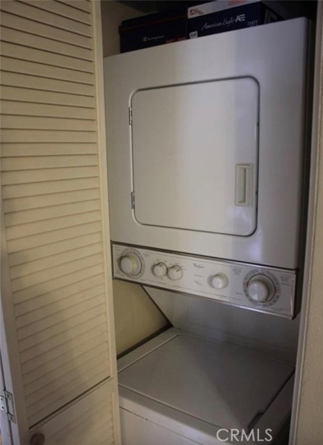Detail Gallery Image 5 of 5 For 8889 Caminito Plaza Centro #7304,  San Diego,  CA 92122 - 2 Beds | 2 Baths