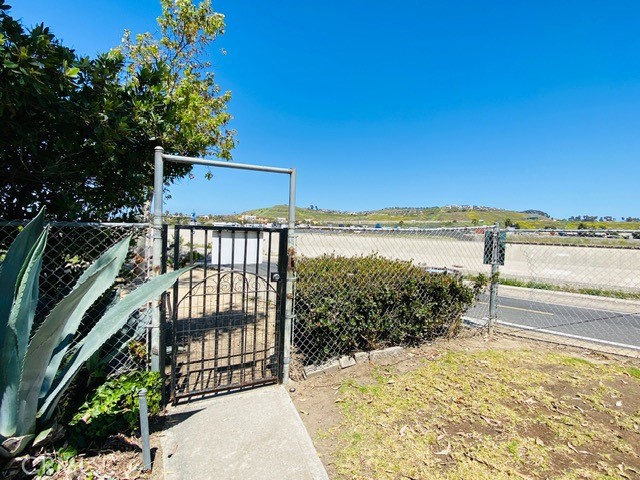 MLS #OC25108356 img 4