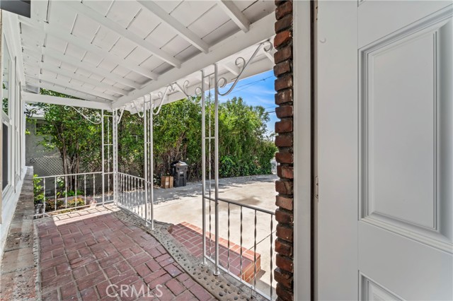 Detail Gallery Image 20 of 41 For 12670 Glenoaks Bld, Sylmar,  CA 91342 - 3 Beds | 2 Baths