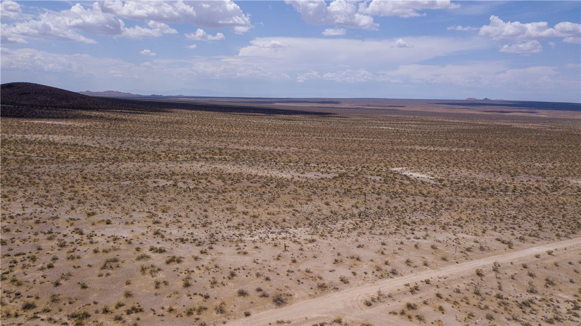 0 Silver Peak Rd, Adelanto, California 92301, ,Land,For Sale,0 Silver Peak Rd,CRCV23091237