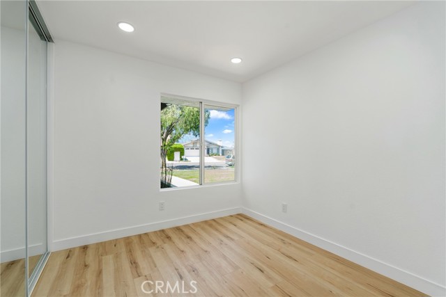 Detail Gallery Image 15 of 32 For 1157 Fallbrook Dr, Corona,  CA 92878 - 4 Beds | 2 Baths