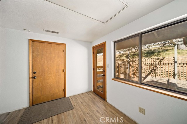 Detail Gallery Image 20 of 67 For 29670 Skyline Dr, Tehachapi,  CA 93561 - 6 Beds | 3/1 Baths