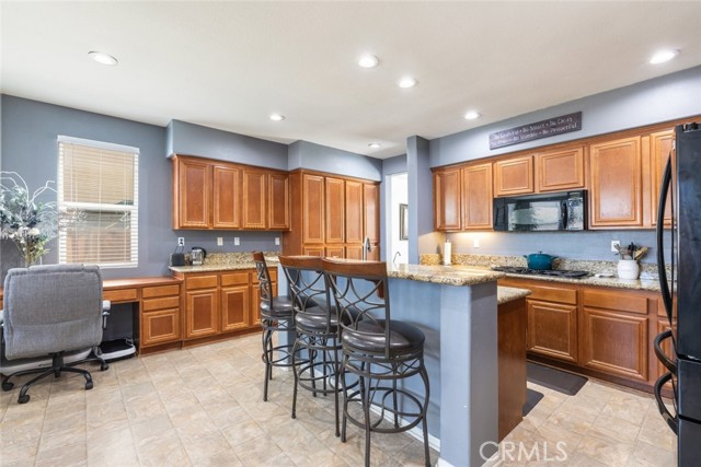 Detail Gallery Image 8 of 43 For 2117 Roanoke, San Jacinto,  CA 92582 - 6 Beds | 5 Baths