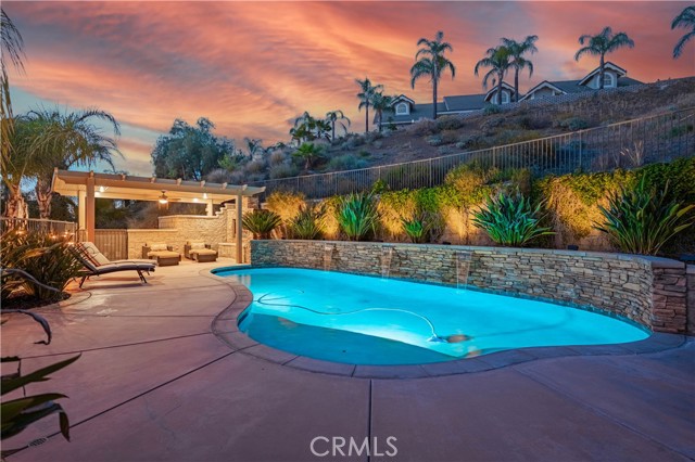 Detail Gallery Image 4 of 53 For 30614 Emperor Dr, Canyon Lake,  CA 92587 - 6 Beds | 4 Baths