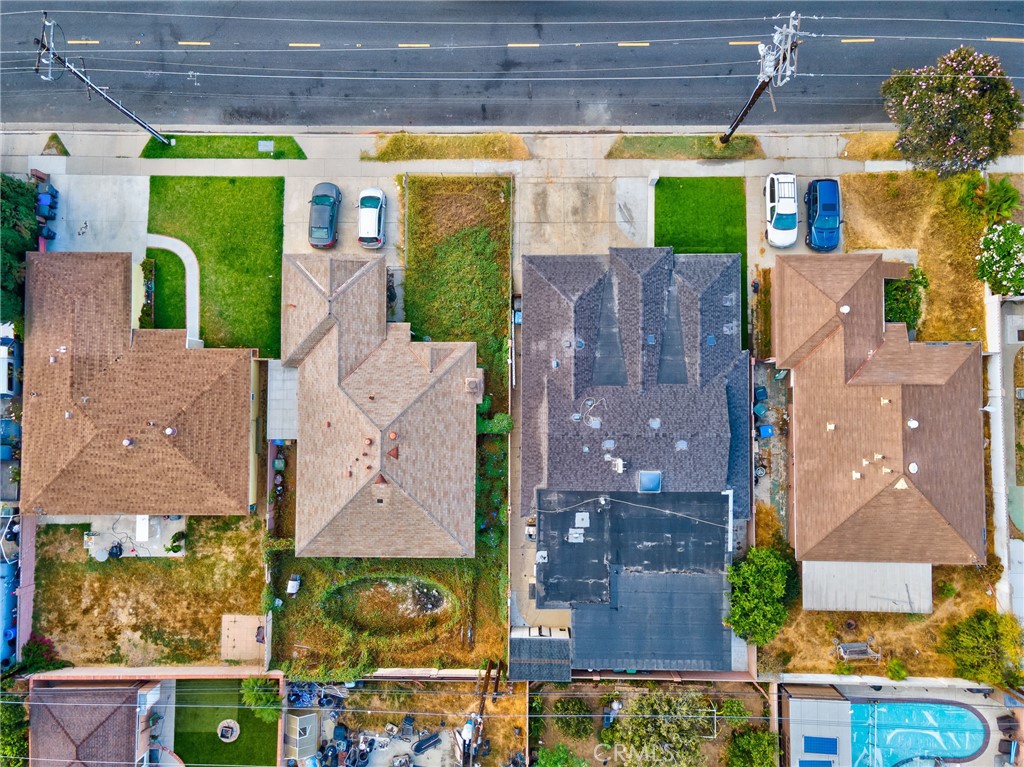 https://media.crmls.org/medias/1095f1ec-337a-4ac3-8277-e177e169b10e.jpg?preset=X-Large