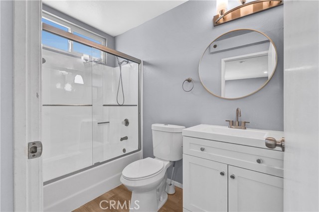 520 N Louise Street, Glendale CA: https://media.crmls.org/medias/10961b67-a10d-429a-b9d8-16408f930769.jpg