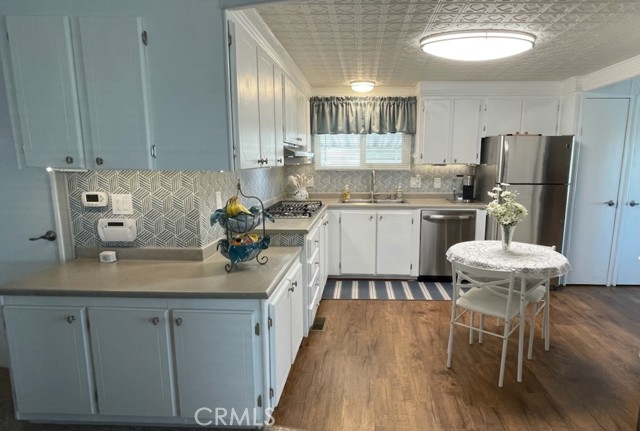 Detail Gallery Image 9 of 29 For 26076 Butterfly Palm Dr, Homeland,  CA 92548 - 2 Beds | 2 Baths