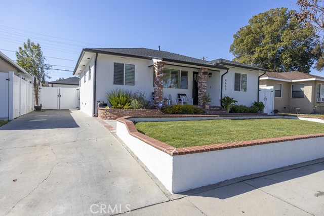 Image 2 for 4653 Hackett Ave, Lakewood, CA 90713