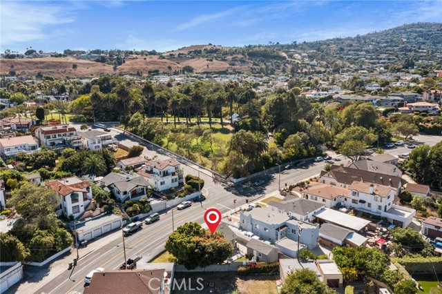 1414 W 13th Street, San Pedro CA: https://media.crmls.org/medias/109790d2-f81b-4207-bdae-1deffa2b03eb.jpg