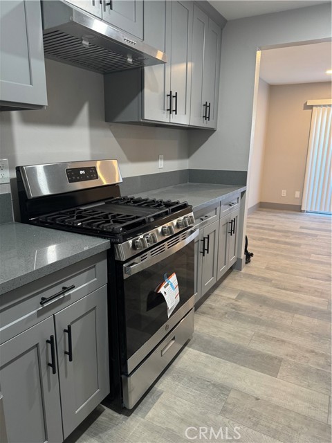 Detail Gallery Image 16 of 48 For 7445 Laurelgrove Ave #2,  North Hollywood,  CA 91605 - 3 Beds | 2 Baths