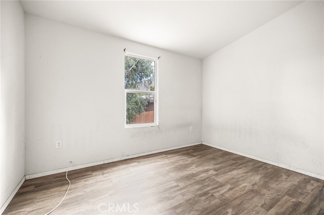 17603 Hayes, Lake Elsinore CA: https://media.crmls.org/medias/1097bf7b-e5e1-4e39-921d-8f6b473c31fc.jpg