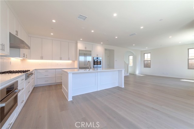 Detail Gallery Image 8 of 39 For 113 Escala, Irvine,  CA 92618 - 4 Beds | 4 Baths
