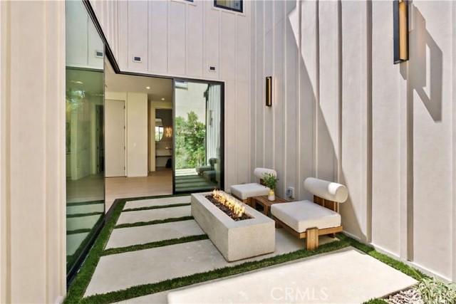 Detail Gallery Image 22 of 65 For 14738 Otsego St, Sherman Oaks,  CA 91403 - 5 Beds | 5/1 Baths