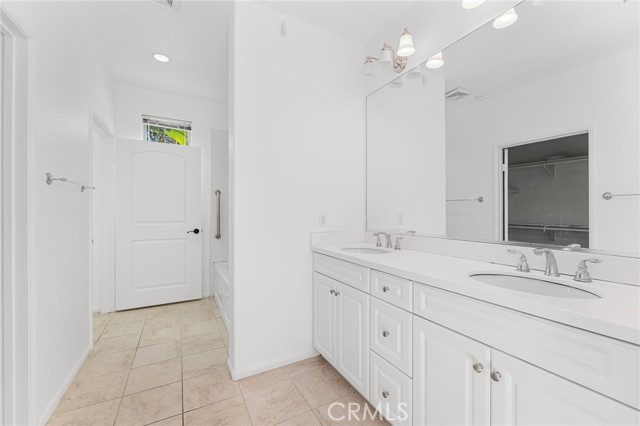 Detail Gallery Image 19 of 31 For 2123 Atlantic, Long Beach,  CA 90806 - 2 Beds | 2 Baths