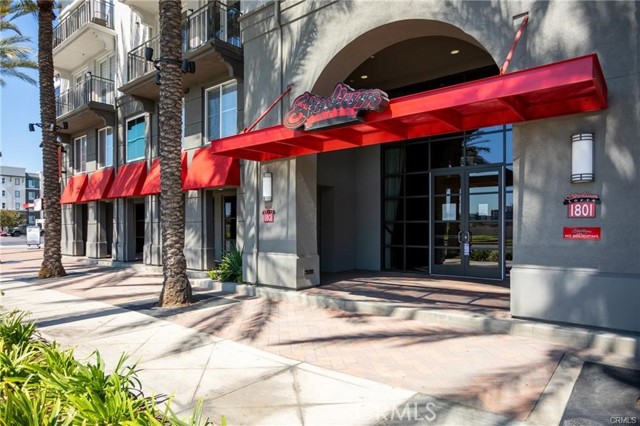 Detail Gallery Image 5 of 26 For 1801 E Katella Ave #3131,  Anaheim,  CA 92805 - 3 Beds | 2 Baths