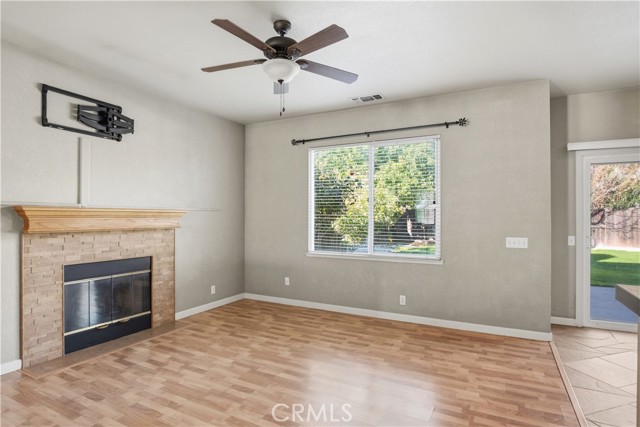 Detail Gallery Image 12 of 40 For 2213 Lionudakis Ct, Modesto,  CA 95355 - 3 Beds | 2/1 Baths