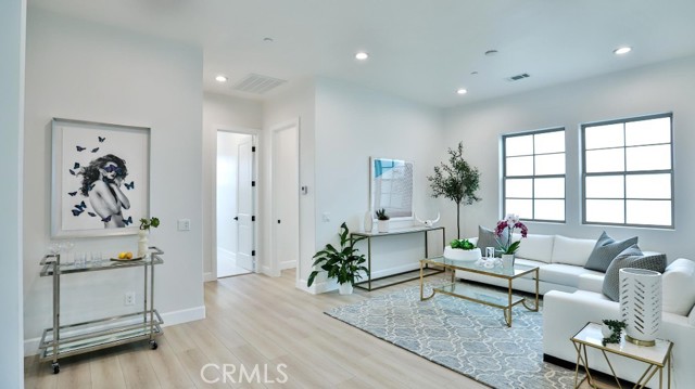 Detail Gallery Image 25 of 49 For 17413 Sienna Ln, Fountain Valley,  CA 92708 - 4 Beds | 4 Baths