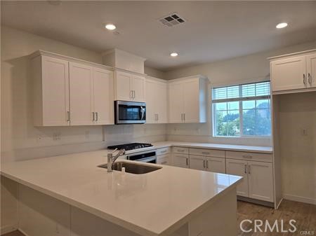 Detail Gallery Image 16 of 43 For 1207 Bonnet, Torrance,  CA 90502 - 4 Beds | 3/1 Baths