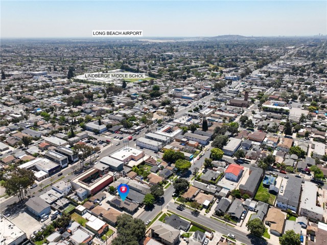 5536 Linden Avenue, Long Beach CA: https://media.crmls.org/medias/109b4e57-33a7-484a-8e07-0d12669d807b.jpg