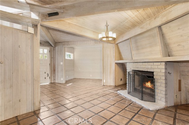 Detail Gallery Image 7 of 28 For 1108 Keller Way, Laguna Beach,  CA 92651 - 3 Beds | 3/1 Baths