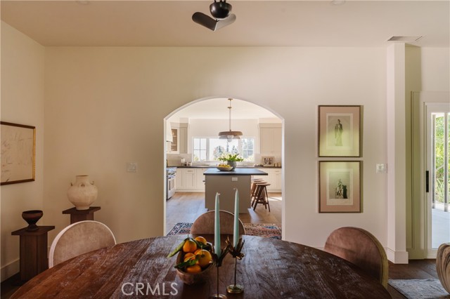 2201 N Hobart Boulevard, Los Angeles CA: https://media.crmls.org/medias/109bdc4b-dbbb-471a-9d2f-fbddc47c08be.jpg