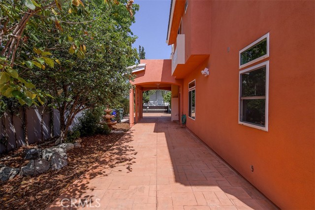 801 S Michillinda Avenue, Pasadena CA: https://media.crmls.org/medias/109bfe76-a4b4-4b01-b9aa-fc7e07b05ec2.jpg