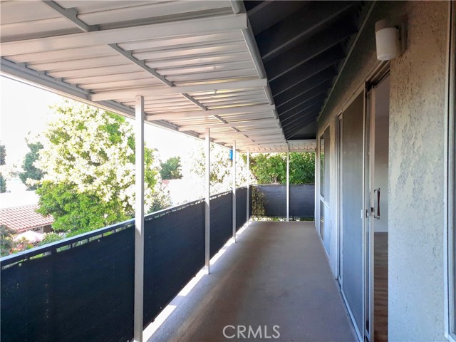 Detail Gallery Image 4 of 17 For 2117 via Puerta #Q,  Laguna Woods,  CA 92637 - 2 Beds | 2 Baths