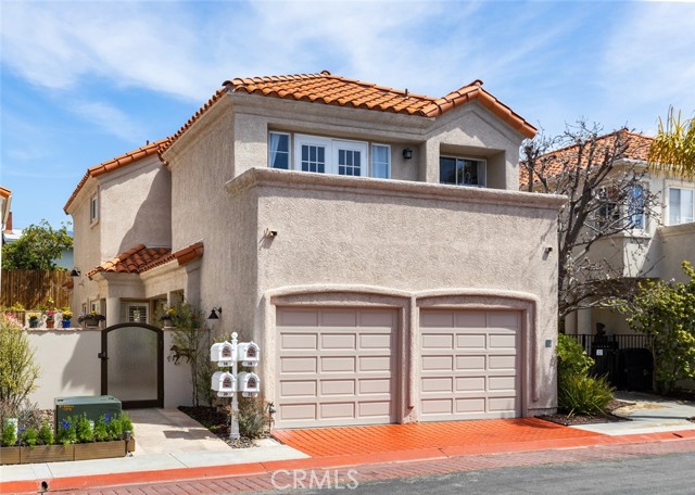 MLS# OC23063396