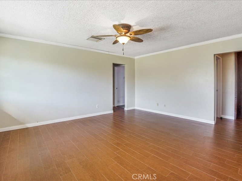 https://media.crmls.org/medias/109d0e0d-9abc-4242-ab80-2d1e54ba9ae6.jpg?preset=X-Large