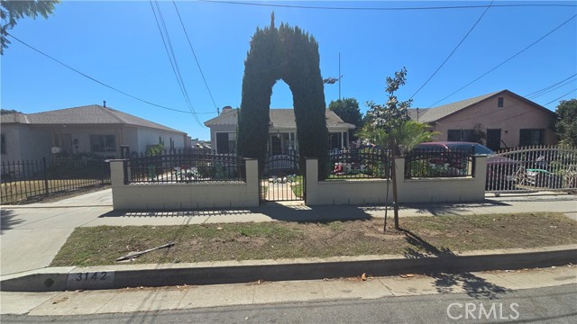 3142 W 112th W Street, Inglewood CA: https://media.crmls.org/medias/109d12b5-e3f7-4284-8cff-f85e6427091c.jpg