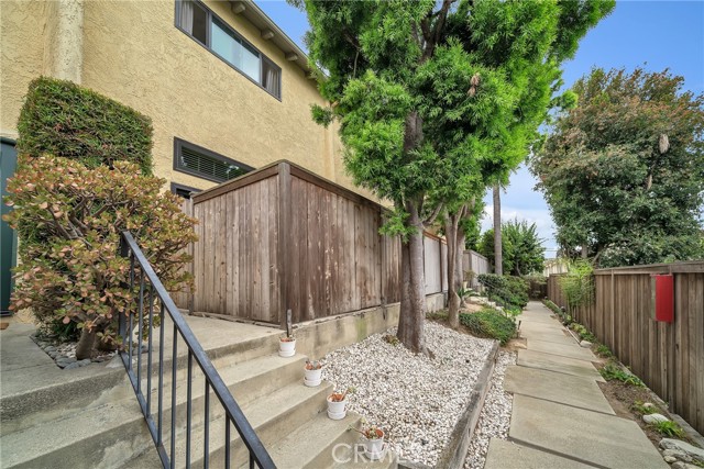 2518 Ruhland Avenue, Redondo Beach, California 90278, 2 Bedrooms Bedrooms, ,2 BathroomsBathrooms,Residential,Sold,Ruhland,SB21180418