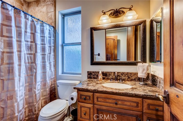 Detail Gallery Image 50 of 75 For 12260 Desert Rose Way, Oak Hills,  CA 92344 - 4 Beds | 4/1 Baths