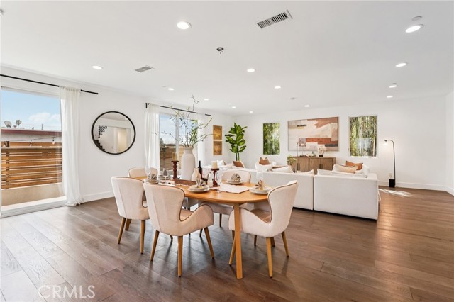 Detail Gallery Image 9 of 34 For 542 N Commonwealth Ave, Silver Lake Los Angeles,  CA 90004 - 3 Beds | 2/1 Baths