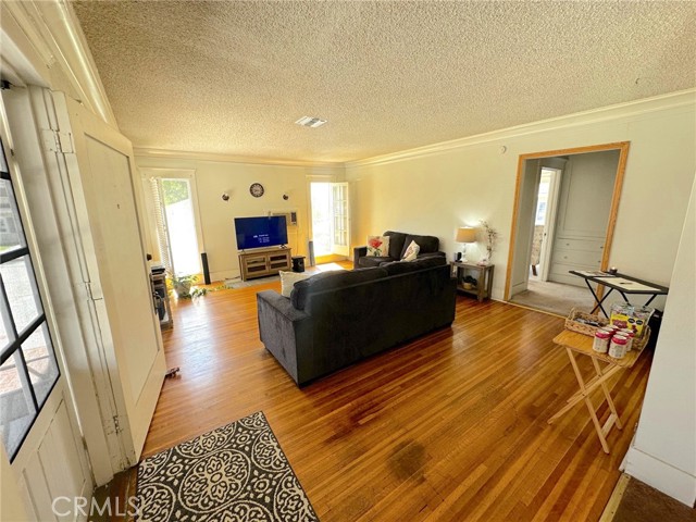 Detail Gallery Image 4 of 20 For 12349 Dorland St, Whittier,  CA 90601 - 3 Beds | 2 Baths