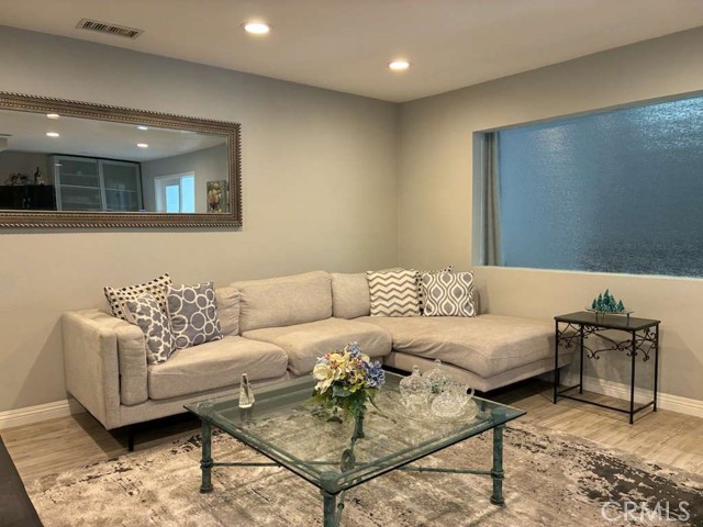 Detail Gallery Image 11 of 25 For 2091 Ronda Granada #D,  Laguna Woods,  CA 92637 - 3 Beds | 2 Baths