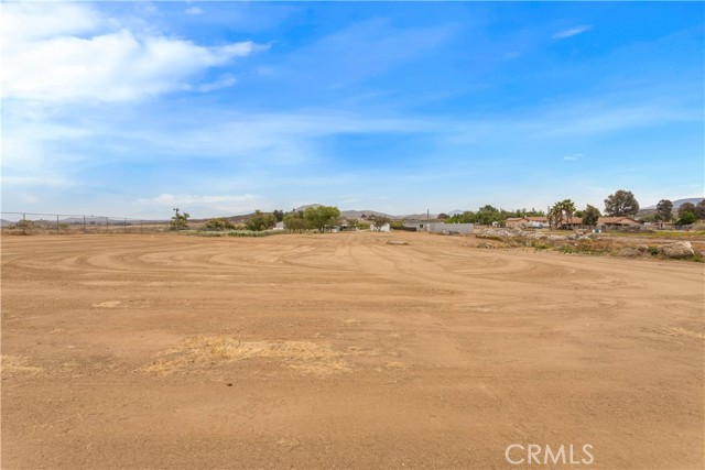 32623 Patita Lane, Winchester CA: https://media.crmls.org/medias/10a02287-5c70-4959-8e2e-6d89c2f658c7.jpg